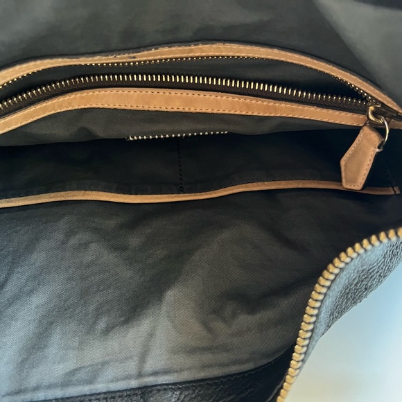 Reed Krakoff Large Black Leather Two-Way Shoulder Bag. - Picture 6 of 10